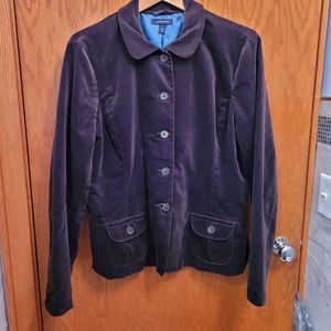 Women’s Velvet Blazer.  Waist length, Peter Pan Collar, button front.  size 18.